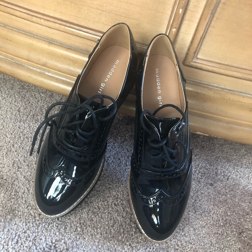Madden Girl Chrystall Black Patent Platform Oxford